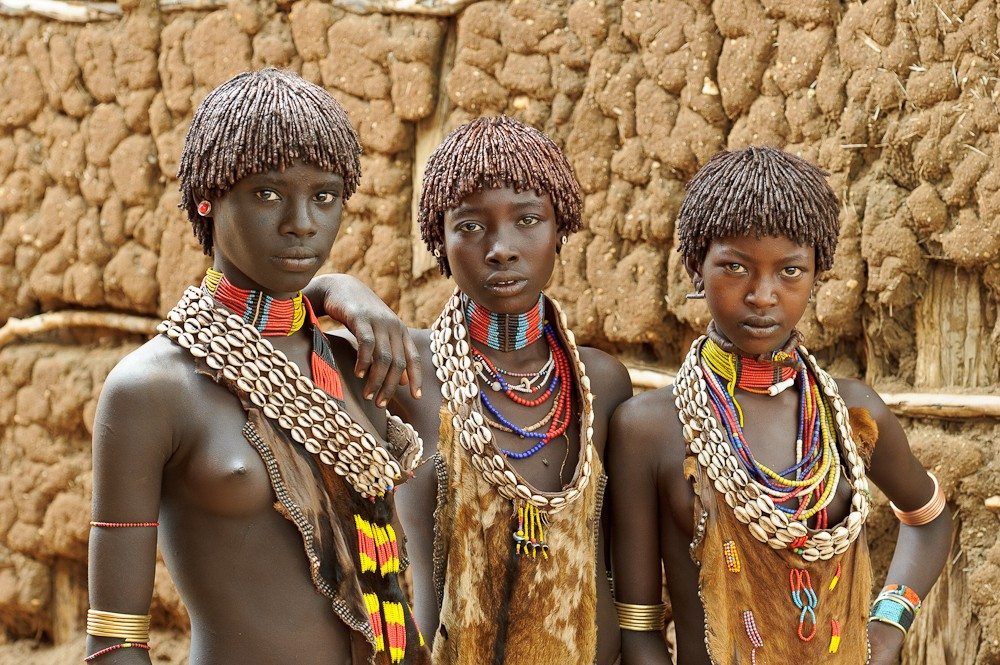 6-african-tribes-and-their-horrifying-practices