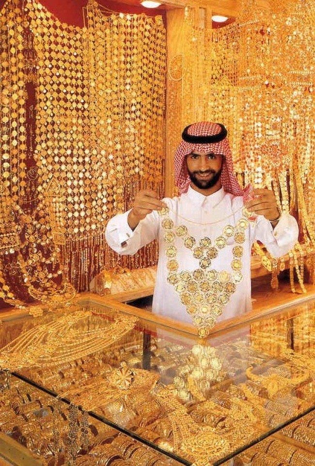 60 Incredible Photos of Richest Men In Dubai