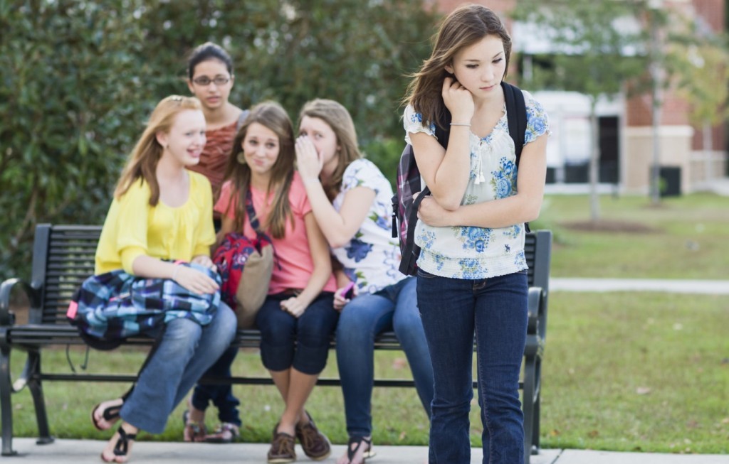 10 Unbelievable Reasons Girls Fight At School 5658