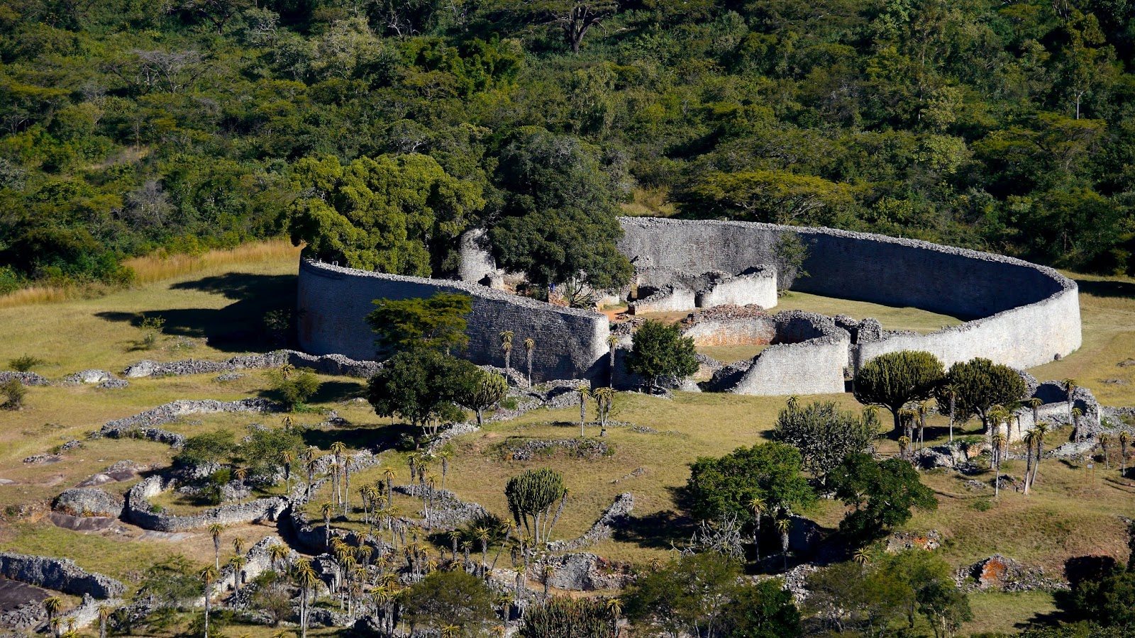 great zimbabwe ruins 