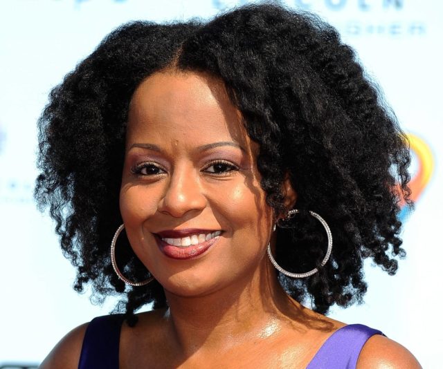 Tempestt Bledsoe Bio, Husband, Kids, Age, Her Skin Condition