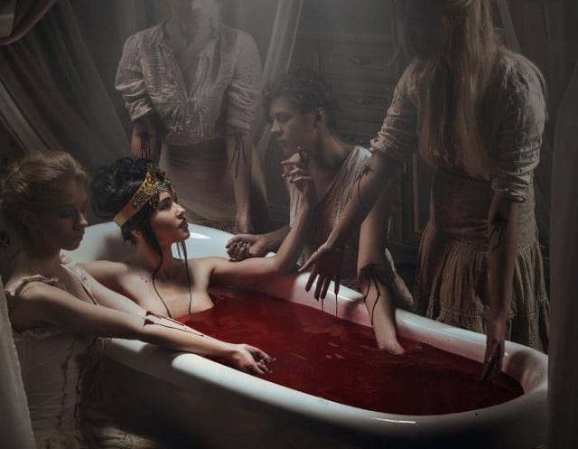 Elizabeth Bathory blood bath