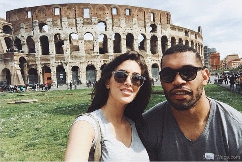 claudia sampedro and julius peppers