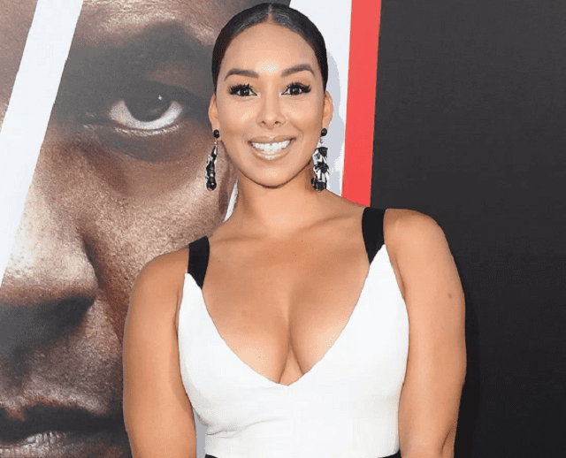 The 37-year old daughter of father (?) and mother(?) Gloria Govan in 2022 photo. Gloria Govan earned a  million dollar salary - leaving the net worth at 0.5 million in 2022