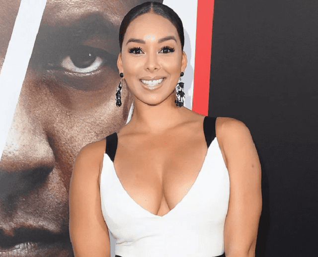 Gloria Govan 2024 Boyfriend, net worth, tattoos, smoking & body