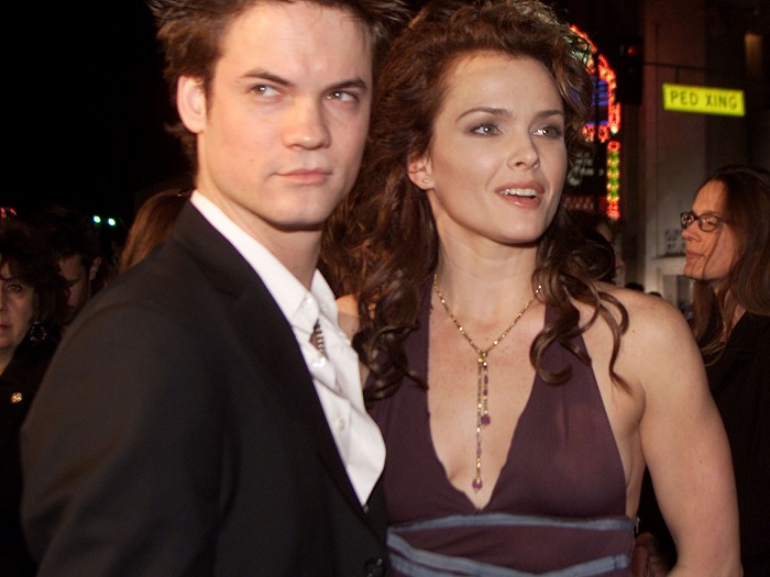 Dina Meyer and Shane West