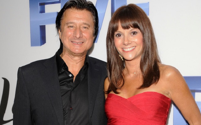 Get To Know Steve Perry S Wife And Daughter   Perry 07 