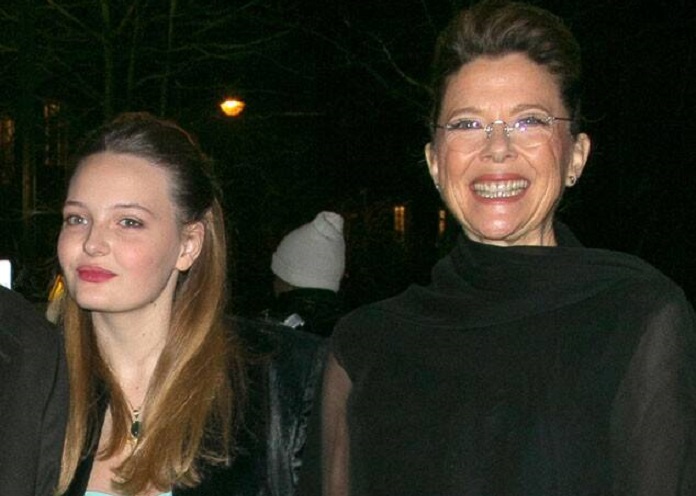Annette Bening