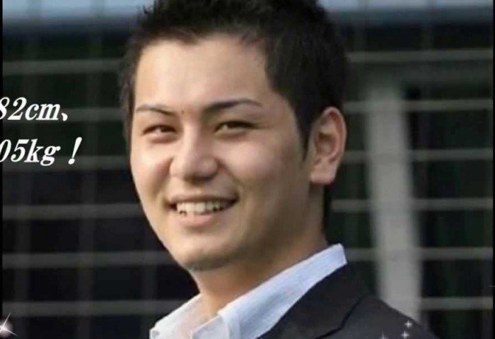 NISHINOMIYA, Japan - Farsad Darvish (L) and his wife Ikuyo (R), parents of  Tohoku High School ace Yu Darvish, who would later become pro club Nippon  Ham Fighter pitcher, root for their