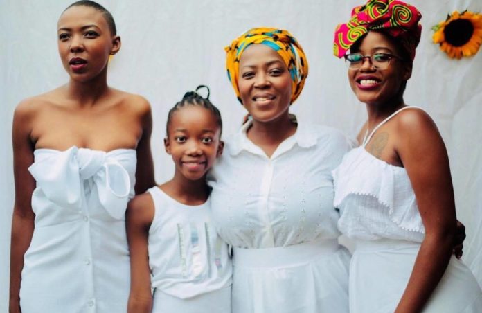 Rami Chuene and her daughters