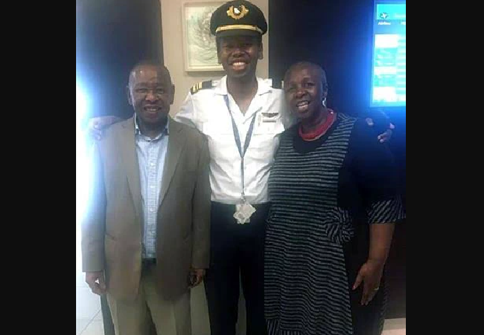 Blade, his wife and their pilot son- Lunga